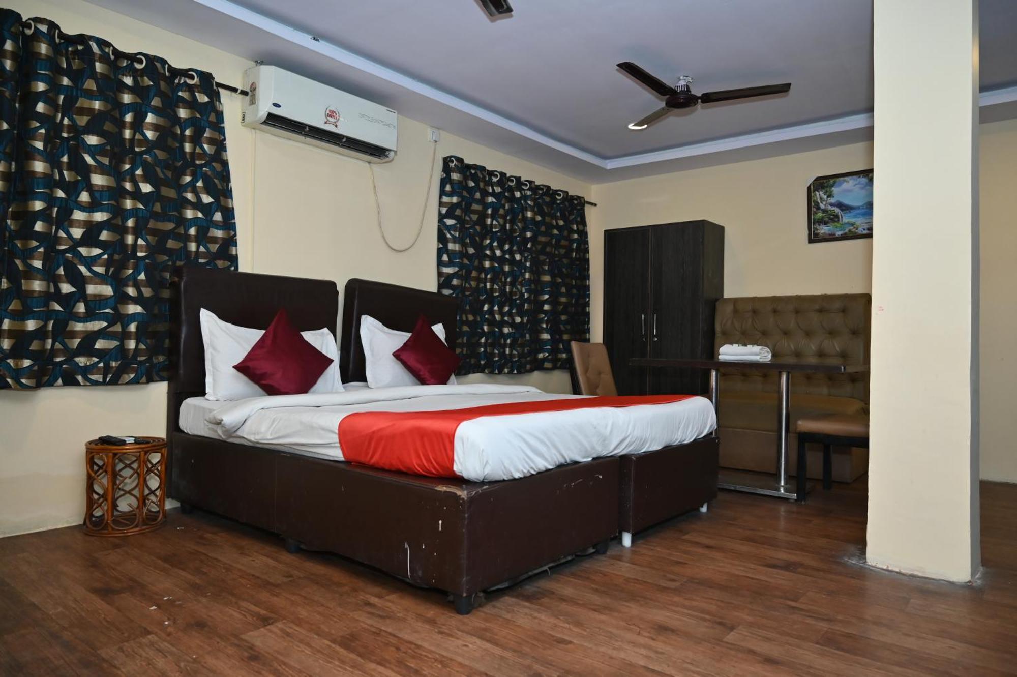 Hotel Ankitha Grand Hyderabad Exterior foto
